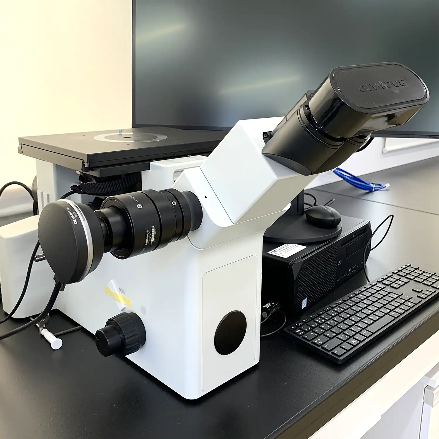 蛍光X線式膜厚計/倒立顕微鏡GX53